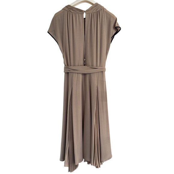 Fendi Women's Tan Pleated Chiffon Short Sleeve Midi Dress Size 42 US 6 - Picture 2 of 12